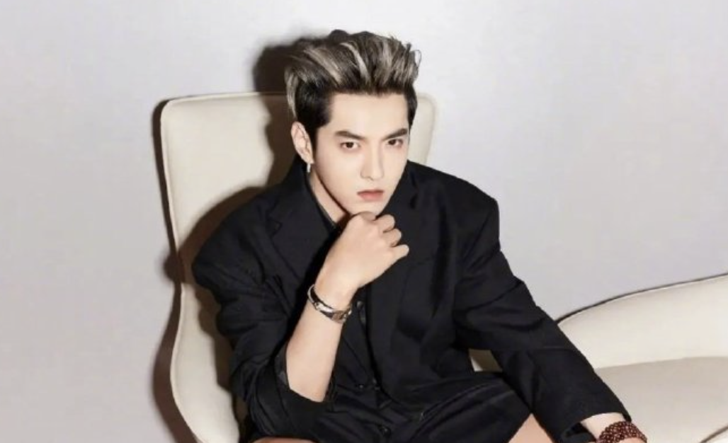 陈皮咪咕|微博封990个账号,“985学生”扬言要为凡凡换国籍,网友慢走不送