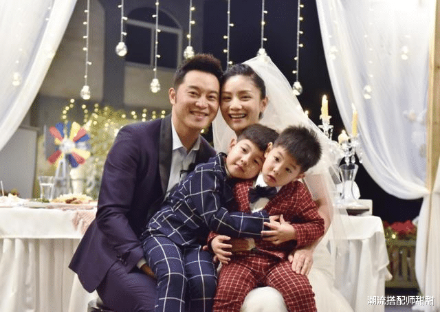 潮流搭配师甜甜 沙溢一家不愧是模范家庭,出街穿同系列服装,简直太有爱了