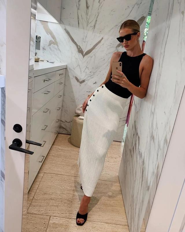 穿衣搭配|时尚圈大嫂就是稳,她的职场精英穿搭,我可以看一百遍