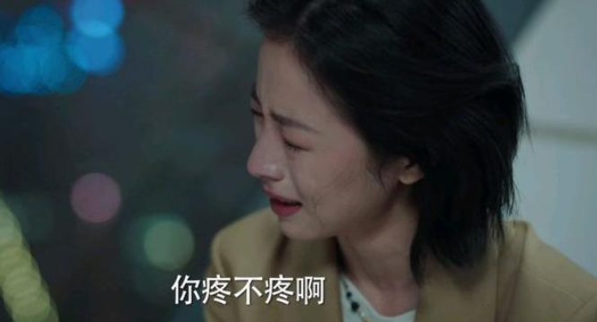 欧阳娜娜|豆瓣8.4分，这部不回避人血馒头的良心剧，将是国剧全新的标杆