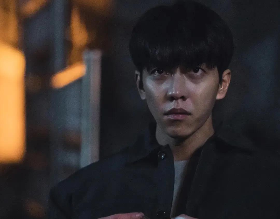 窥探|《窥探》大结局：80铲除oz组织，与韩书俊同归于尽，武治洪珠牵手