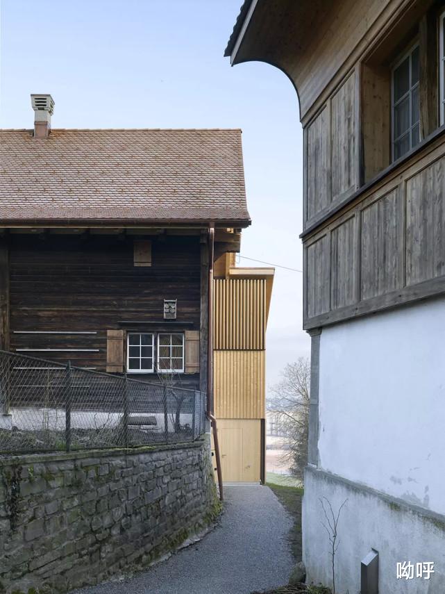 设计师改造修复300年历史农舍，充满自然元素的乡间美宿