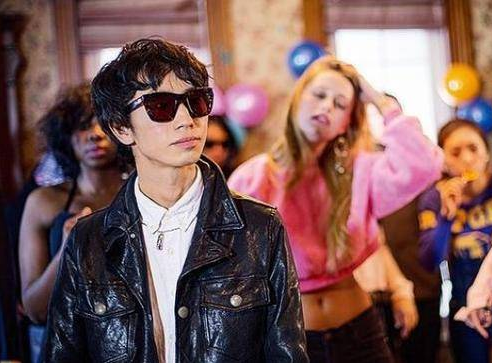 明星|以为自己“很火”，却被现实打脸的三位明星，最后一位自作自受