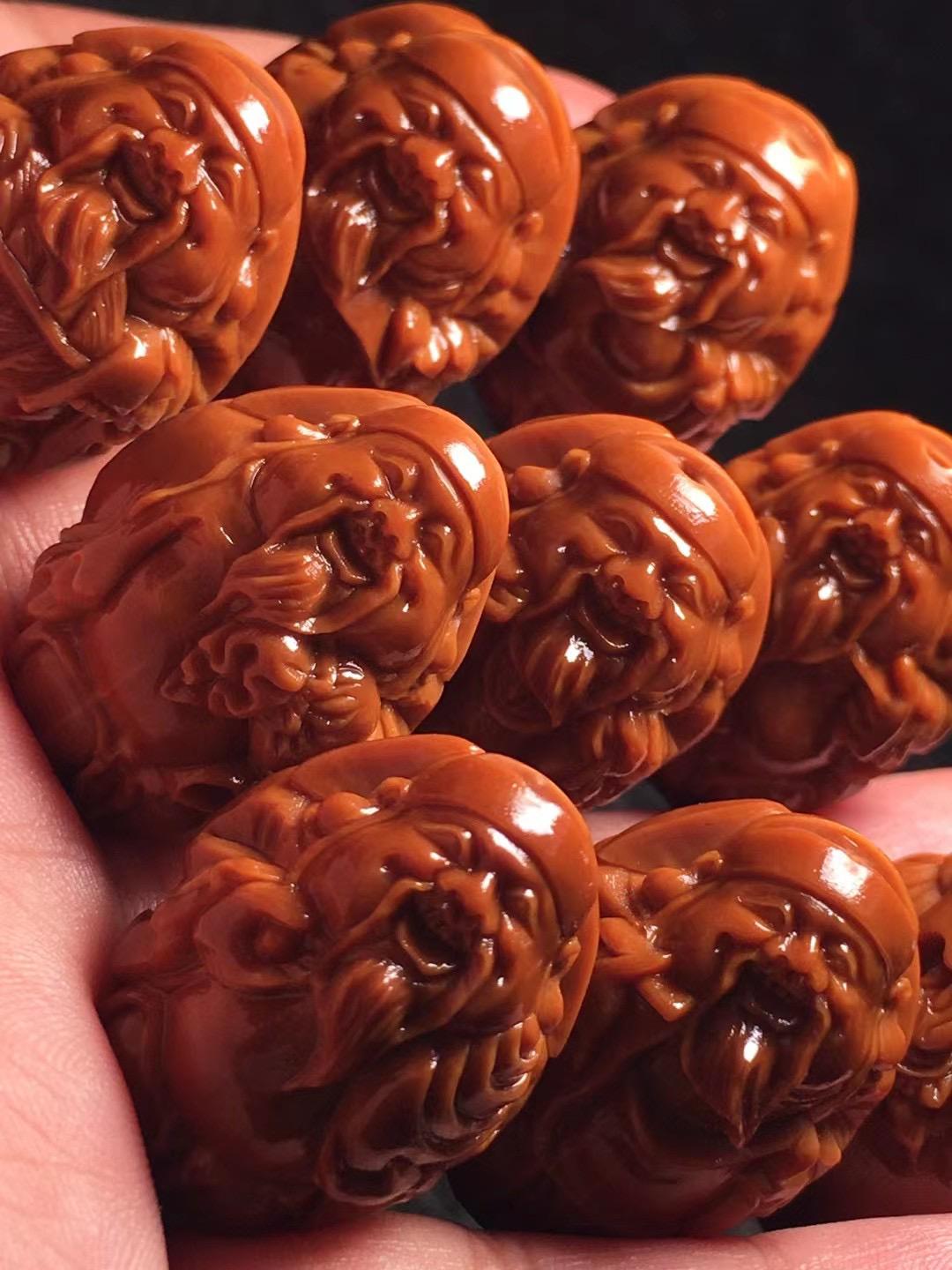 橄榄核|橄榄核三角孔一定是铁核吗？橄榄核铁核几个月能盘红？