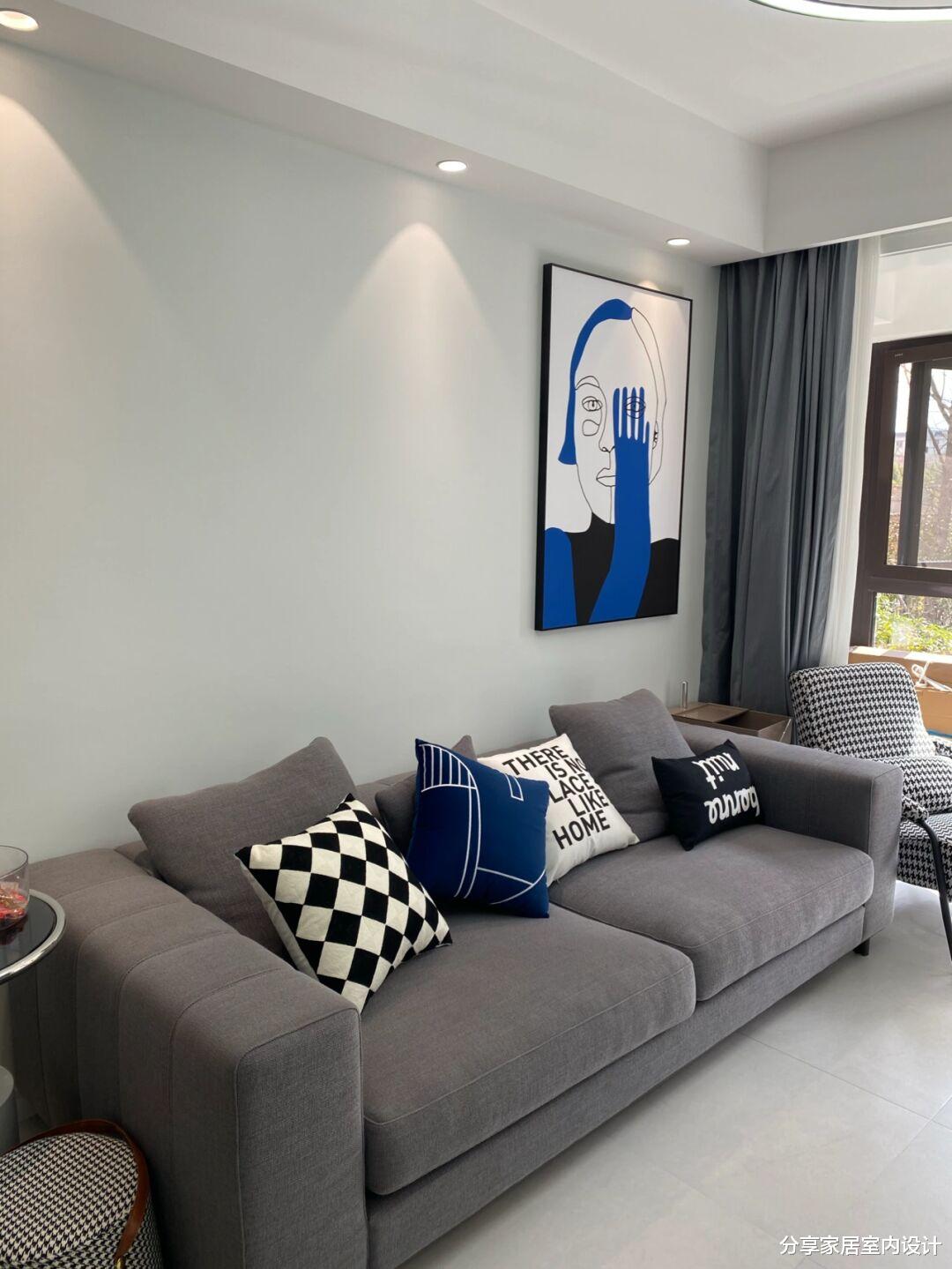 喜欢她家二楼的新房，楼层不高，装修不豪华，全屋美观又温馨！