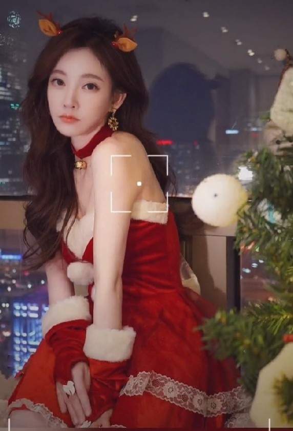 bilibili|B站特别推出直播盛典封面，冯提莫喜提冠军，网友直呼：经典再现