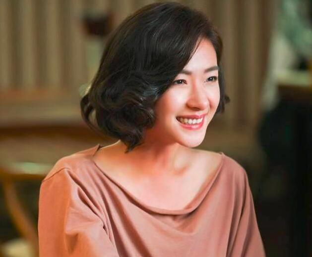 万茜|又一部职场剧来袭，万茜、朱亚文主演，题材罕见、危机商战