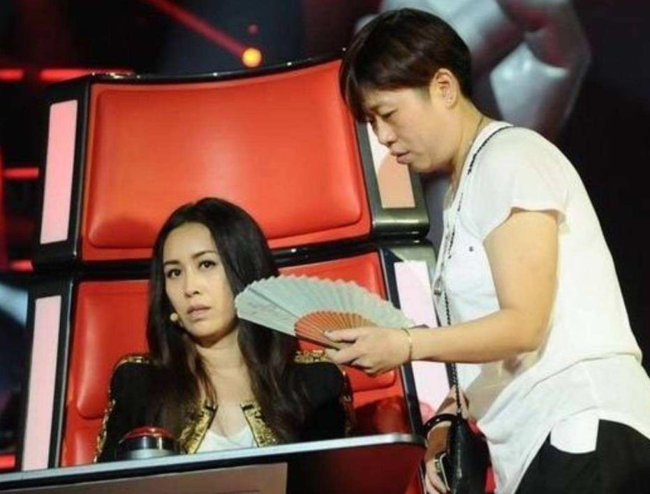 明星助理|明星助理自曝:洁癖艺人难伺候,帮洗内衣内裤,被骂是家常便饭