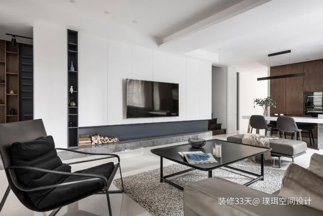 |装修设计：实用180平灰白木现代简约跃层