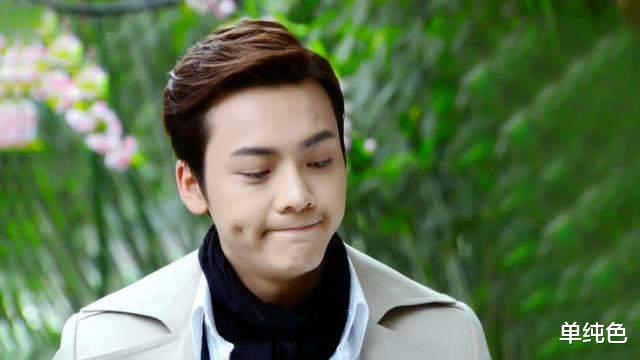 陈伟霆|陈伟霆何穗疑似同居恋情曝光，汪峰再被抢风头，女方疑似有过婚史