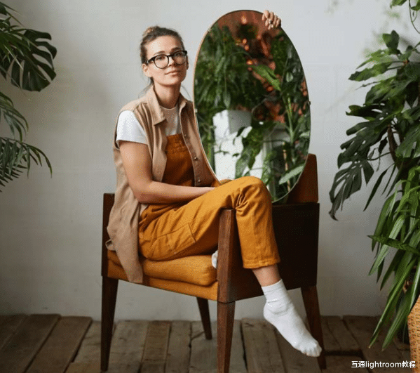 怎样在小房间里拍好人像照，7个技巧助你拍出好看的人像照！