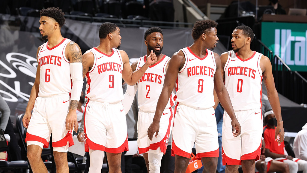 火箭队 火箭如何交易状元签？除榜眼签还有12首轮可用，美媒：代价很大