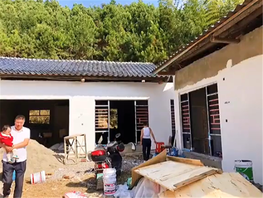 |老哥回老家,5个月盖起中式风小院:原来农村自建房能这么豪华?