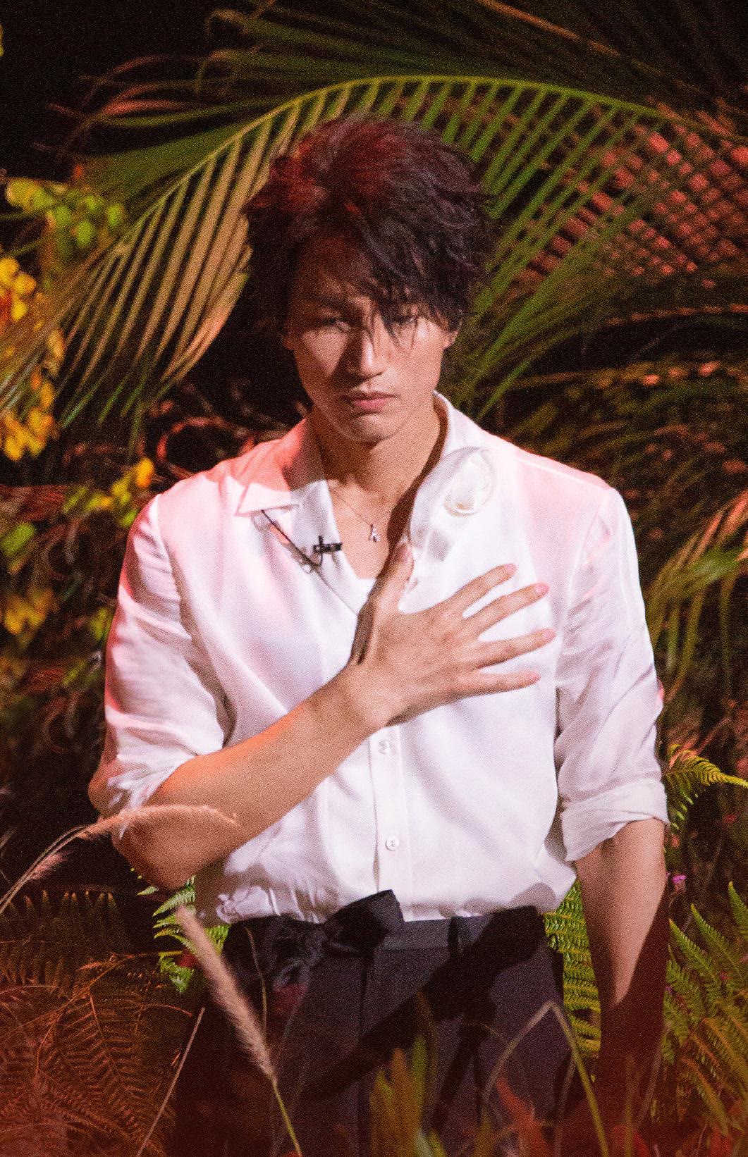 言承旭|中年男人与清纯不搭边？44岁言承旭依旧少年感满满，让人移不开眼