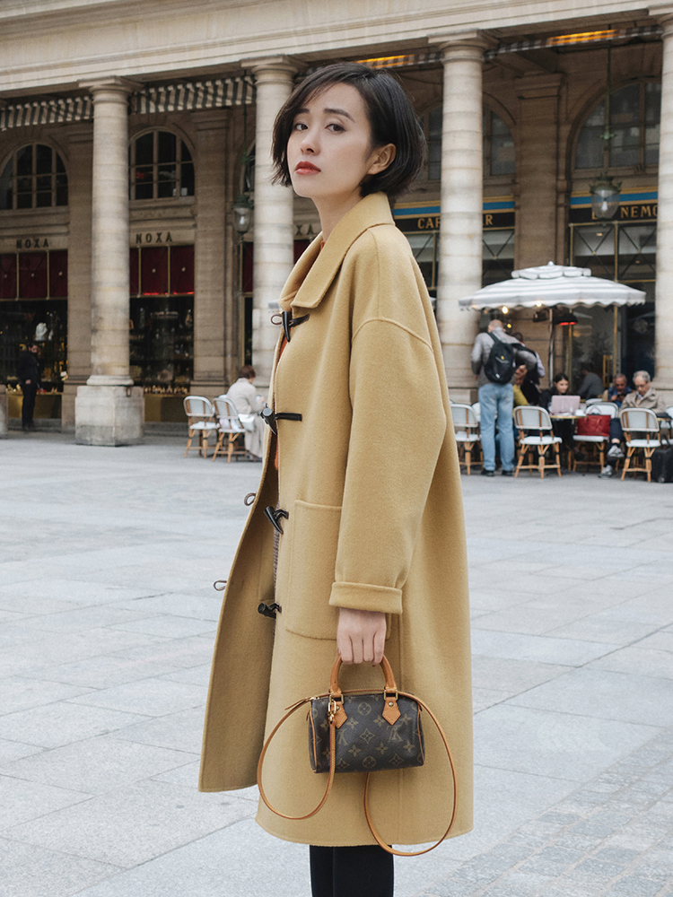 何有强 30岁女人冬季穿搭指南，大衣搭配半身裙温柔优雅，高级感扑面而来