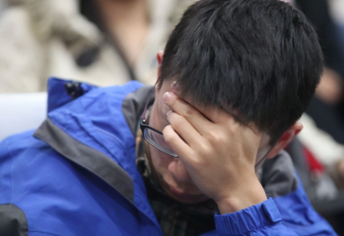 穿衣搭配|哪3类大学生不适合考研？报考基本成“陪跑”，更适合毕业找工作