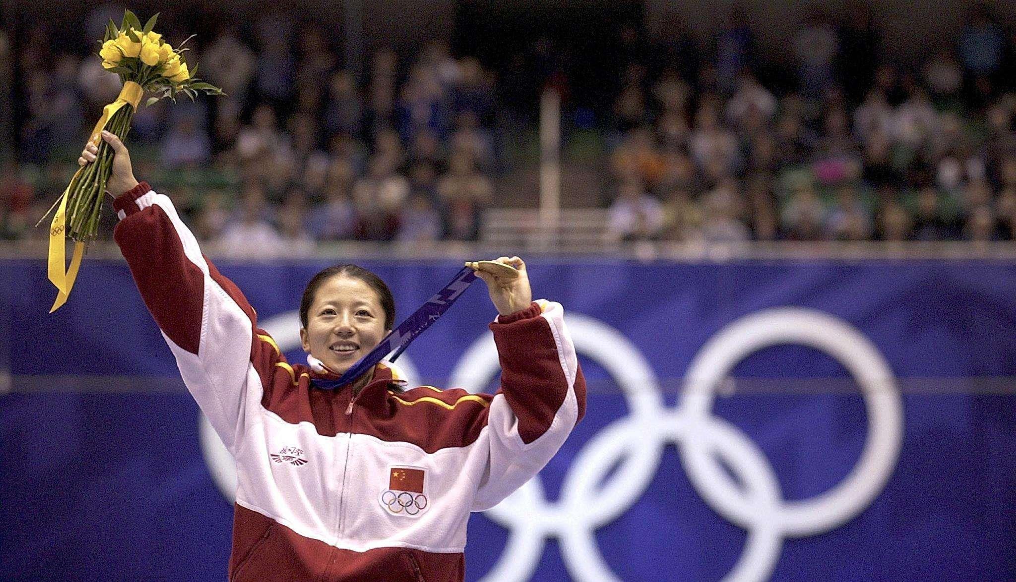 孟美岐|23岁的女爱豆，可惜了！