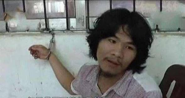 佟志|开豪车抱娇妻？网红周立齐实况酸：账号被封、烤吧被砸、女友离开