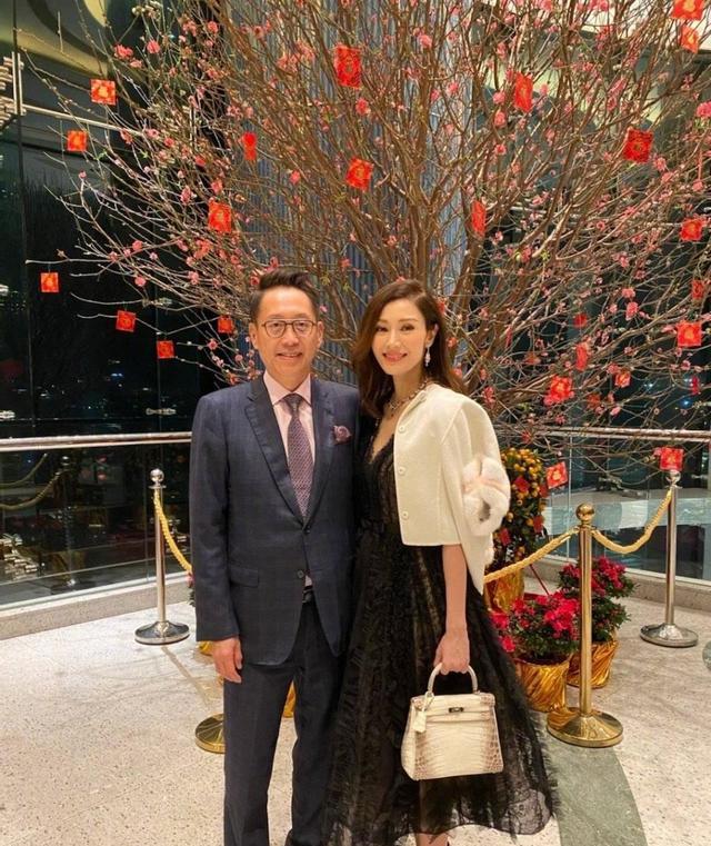 赵乃荣聊 香港传奇富豪去世,留下420亿遗产,独生子却不能一次继承?