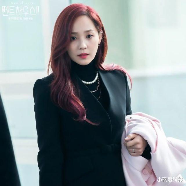 柳真|被林允儿誉为SM第一美人，后嫁奇太映恩爱至今，现靠《顶楼》爆火