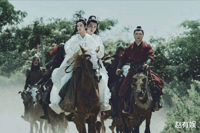 张若昀|教科书般的爱情:狐狸夫妇只爱你的浪漫,网友:人类悲喜并不相通