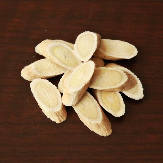 铠甲护士|黄芪的5个妙用你了解吗？喝黄芪水有什么需要注意的，不妨来看看