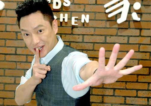 哑巴新娘|15年了，《哑巴新娘》2位主角今昔对比，容颜难变，事业差别大！