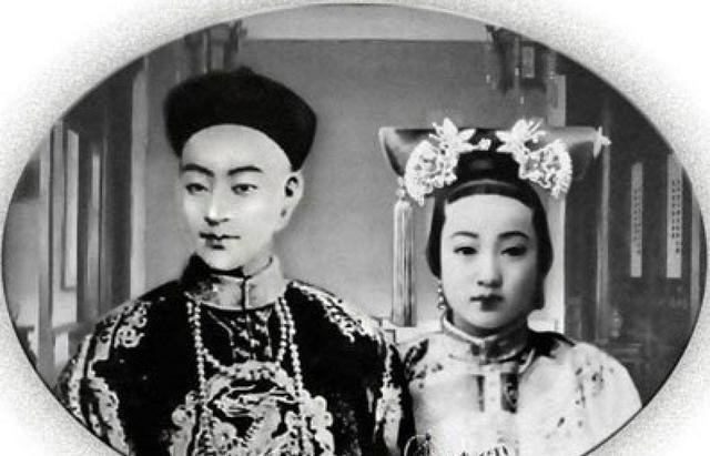 珍妃|珍妃井井口不到10寸，小孩都无法通过，慈禧是怎么把珍妃塞进去的