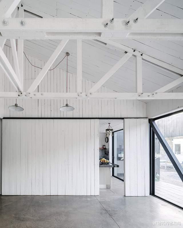 造型怪异的私人住宅:源自一块石头,用现代设计手法构筑空间