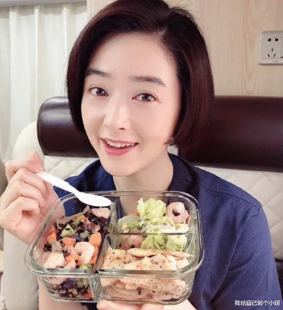 蒋欣|蒋欣成功减重40斤，“一日三餐”曝光后，难怪能瘦到90斤