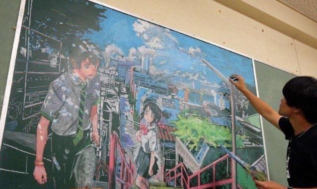 萌孩控分子|初中生黑板报走红，同学“膜拜”，班主任不舍得擦掉