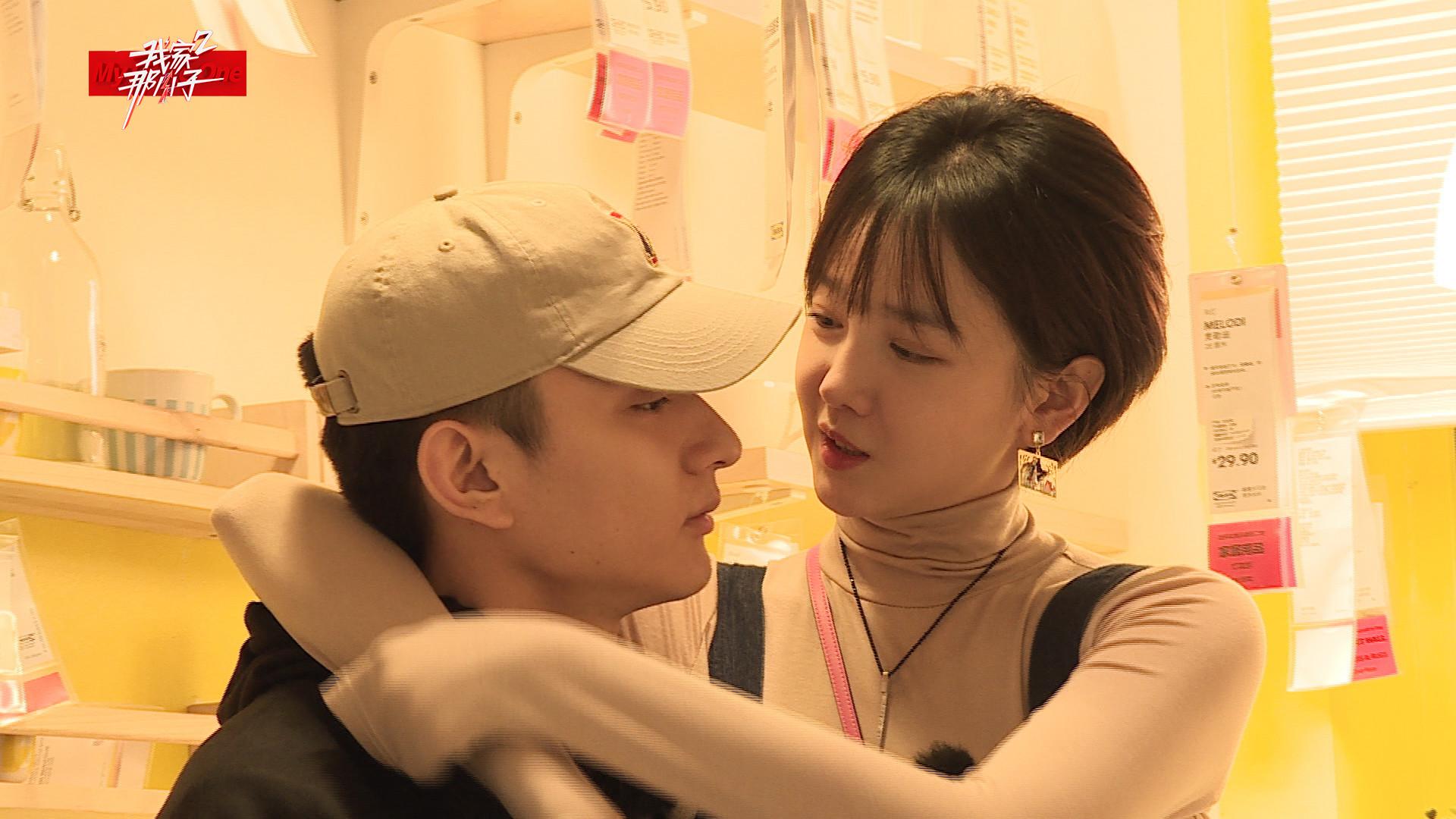 郑爽|郑爽刚退圈芒果台就捧红另一“小仙女”，情商颜值恋爱脑都比爽强