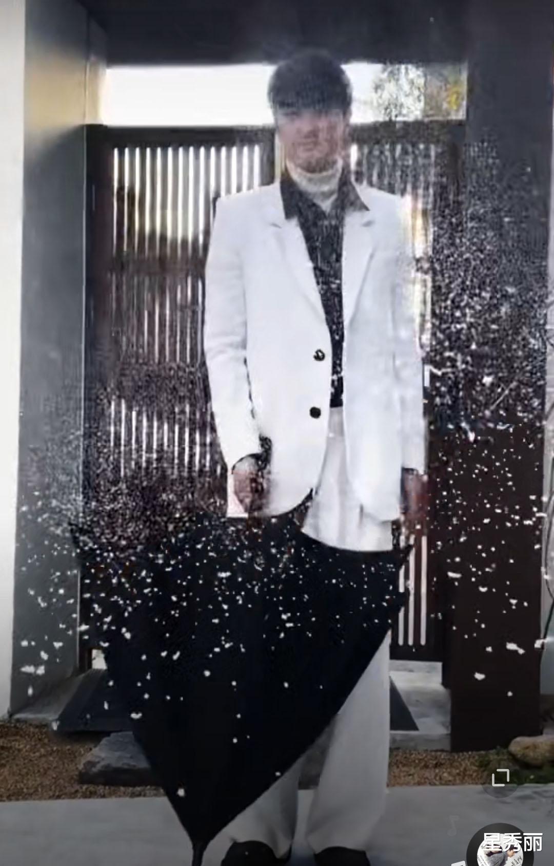 杨玏|毛晓彤和杨玏又合体营业了，恋情曝光原来还有完美售后？