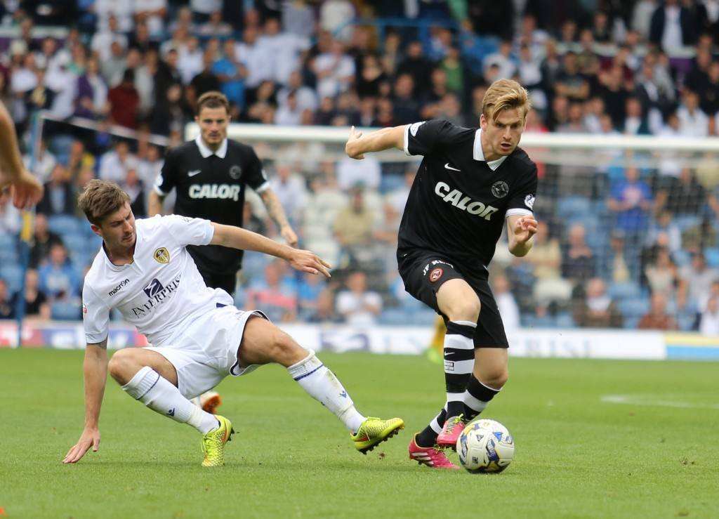 荷甲|荷甲赛事分享：002格罗宁根、004费耶诺德、005埃因霍温