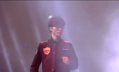faker|ShowMaker有王者之相？因为他和Faker做了同样一件事！