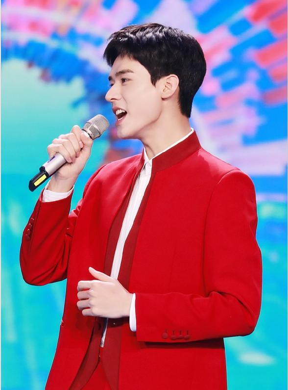 快乐大本营|2022元旦跨年晚会：芒果台“顶流储备”家底厚，东方台打港星招牌