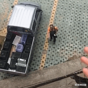 搞笑神回复|神回复：“初次见面该怎么打招呼，才显得高情商？”网友：哈哈哈！