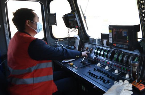 舜网 还记得当年考场门口跪谢母亲，考635分放弃985名校的王恒杰吗，现怎样了