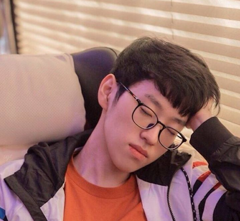 skt|被SKT冷藏埋没，来中国带队打进世界赛决赛的励志人物史