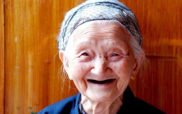 长寿|什么样的人容易长寿？医生：7个“长寿”的特征，能占1个都是福！