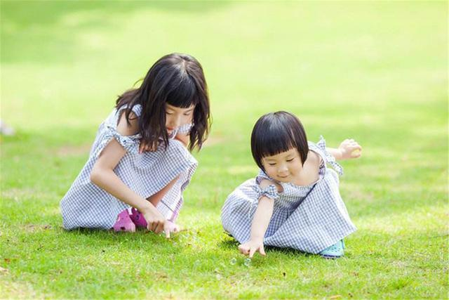 歪妈亲子故事|产妇2胎生下儿子，满脸嫌弃直呼“抱走抱走”，重女轻男成主流？