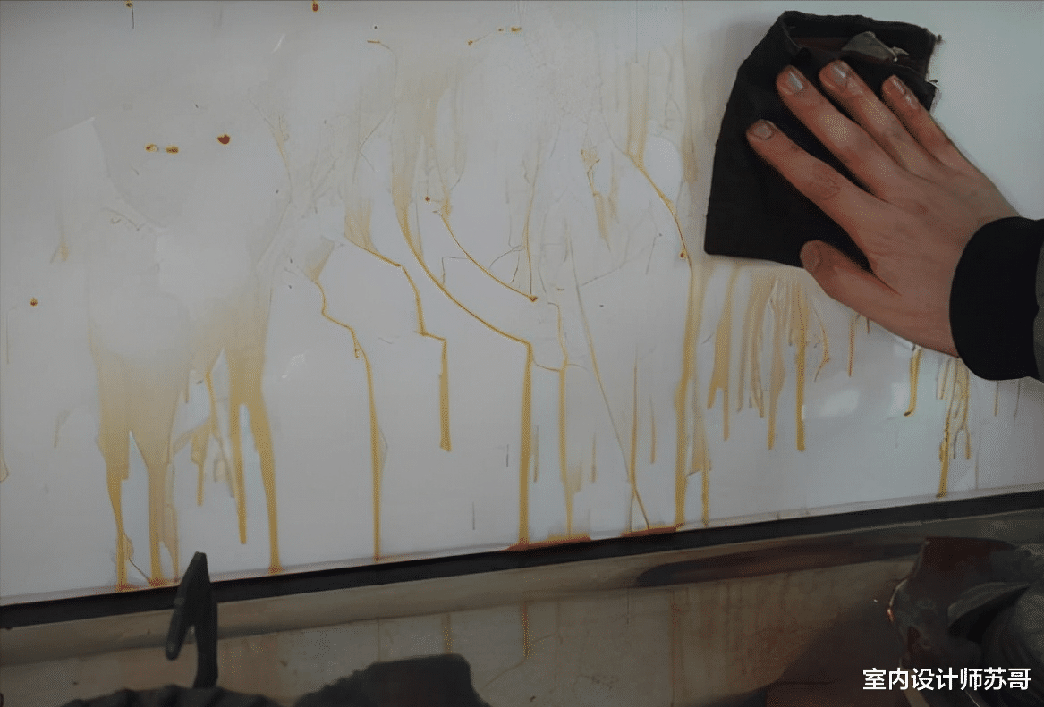 为什么日本厨房那么小，却永远不乱？答案全在这些不起眼的设计里