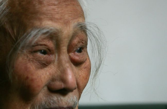 长寿|男人50岁后眉毛变长，意味着什么？是长寿特征还是身体出问题了？