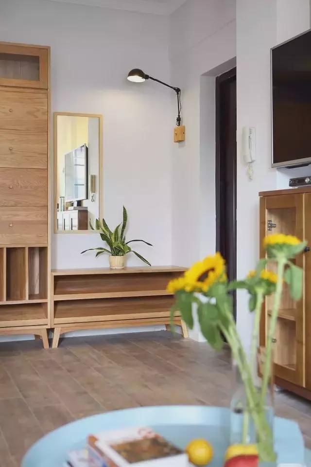 100平旧房改造,这样设计也太好看了吧,差点以为走错地方了