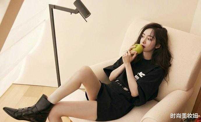 时尚美妆妞|杨幂生日真破费，穿“一万”尖头靴配黑裙子，不像35岁阿姨辈