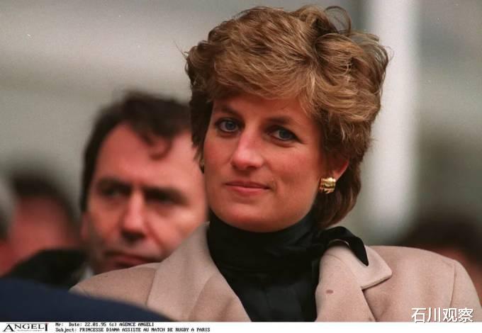 威廉|戴妃“复仇裙”将在《王冠》中重现：威廉对在他家门口拍摄生气