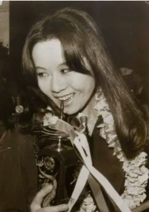 尹汝贞|举国封杀的女演员,这次终于赢了