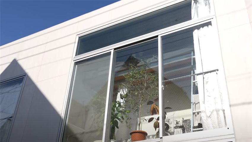 日本小哥蜗居7㎡公寓，吃住全在浴缸里？网友：这还没我家阳台大