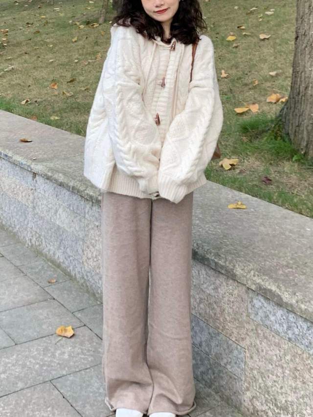 何有强 秋冬,脱下外套,你的造型如何搭配更洋气?这四件毛衣就是答案