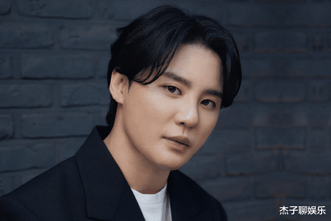 金俊秀|离开SM的他当真忘恩负义？金俊秀：退出东方神起后收入暴增百倍